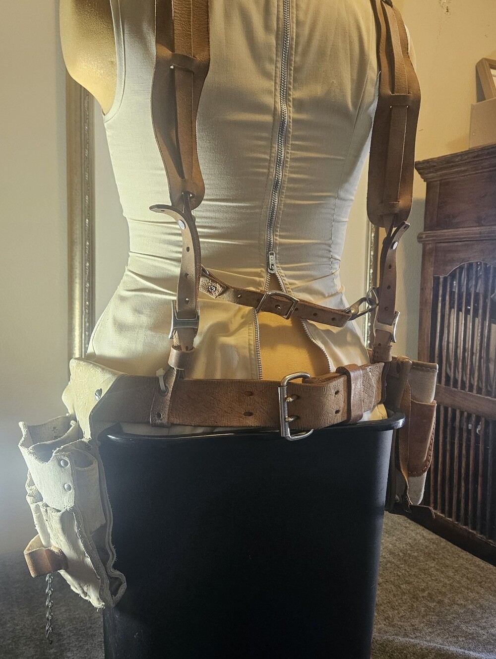 Klein Electrician or construction utility belt with shoulder straps and 3 sides